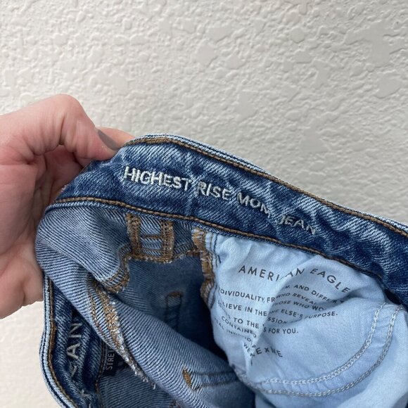 American Eagle Highest Rise Distressed Blue Denim Mom Jeans Pants Womens size 0 - Picture 4 of 7